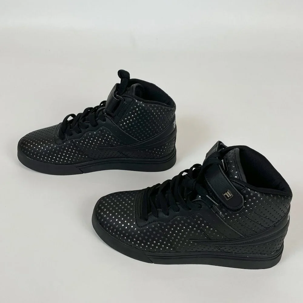 NWOT Fila Black & Silver Sneakers 6.5